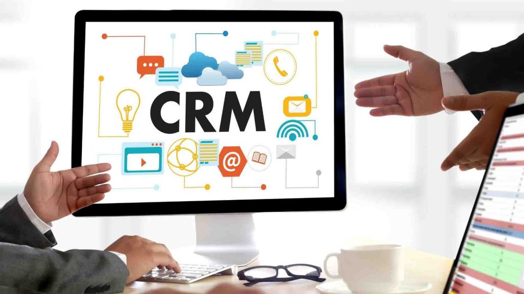 دور انظمة crm في تنظيم البيانات